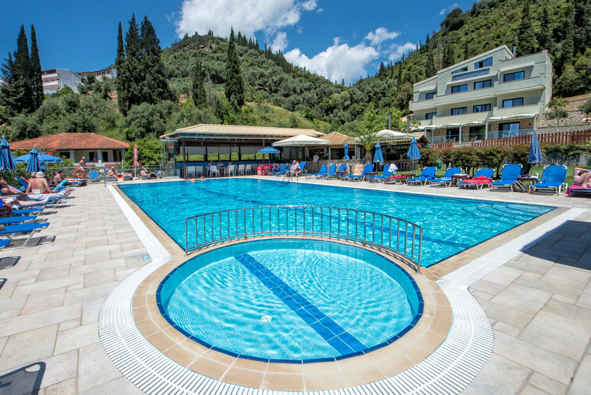 

Bologna - Kanoni - Irene Apartments