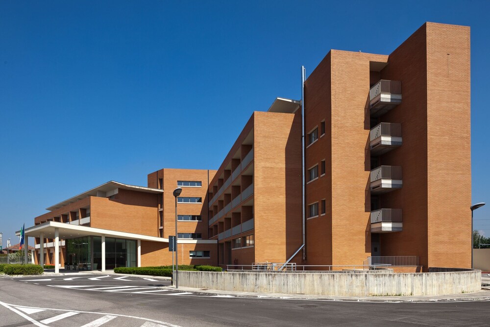 

Milano - Aversa - Inn Naples Airport