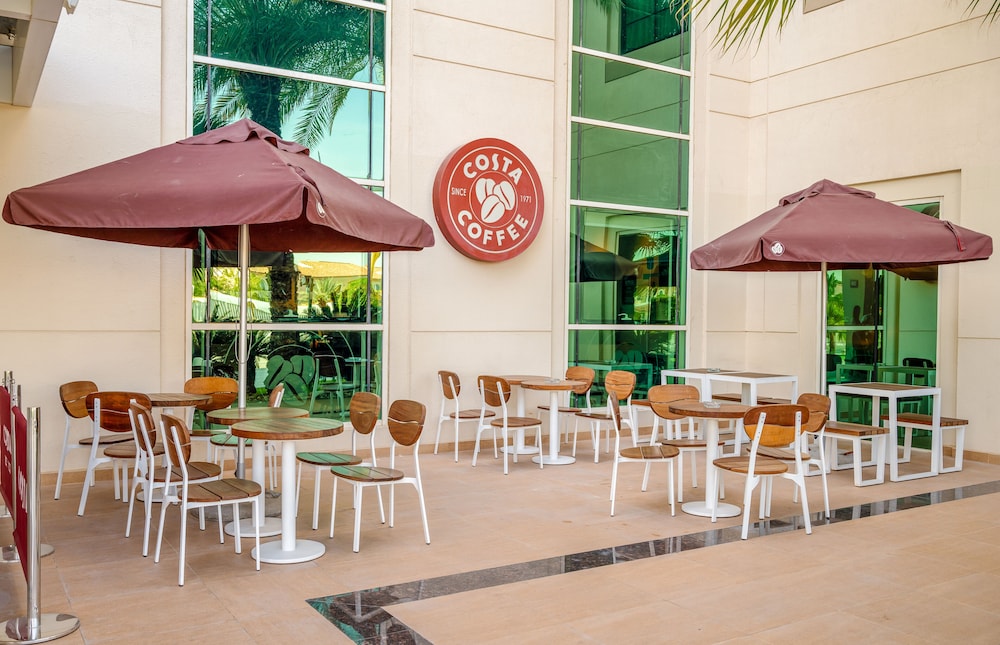 

Napoli - Dubai - Premier Inn Dubai Investments Park