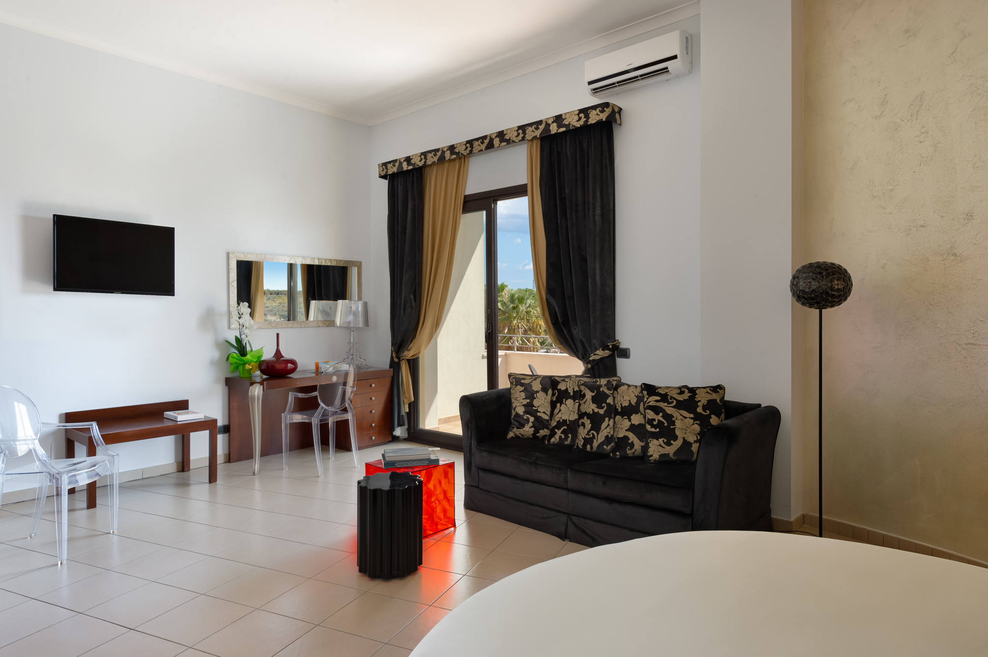 

Genova - Sicilia, Mare Italia - Grand Hotel Sofia