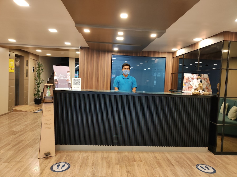 

Roma - Ahmedabad - Kanak Beacon Hotel
