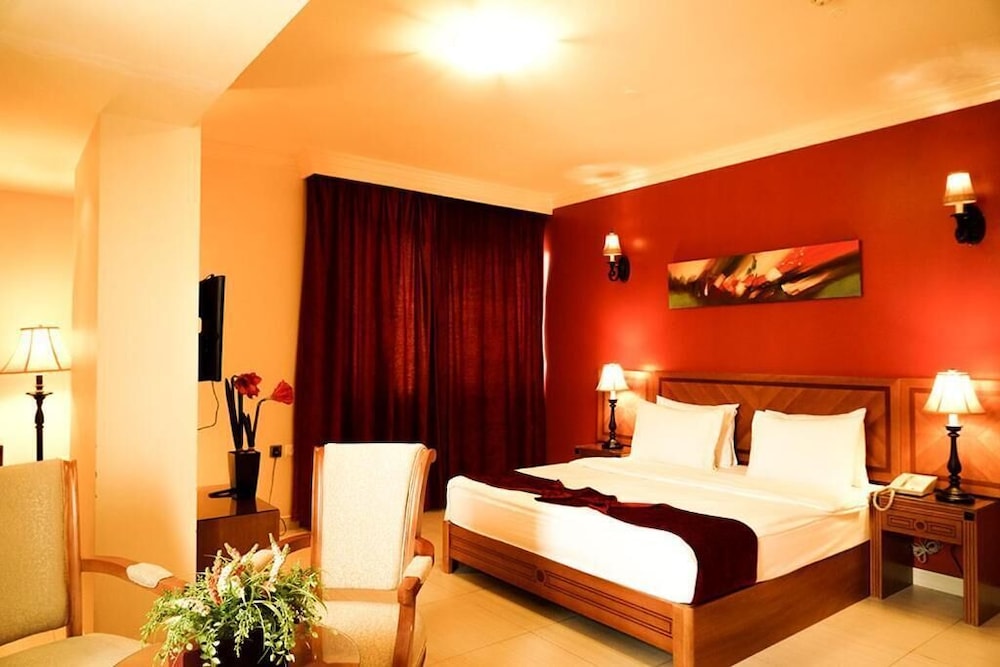 

Roma - Muscat - Larosa Hotel