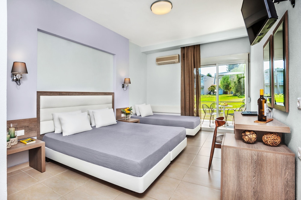 

Bologna - Sani Beach - Iris Hotel