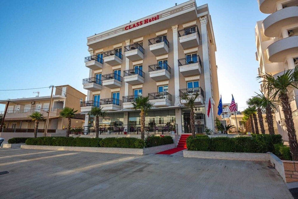 

Genova - Ksamil - CLASS Hotel