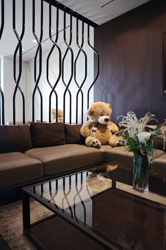 

Brindisi - Valona - Maritim Marina Bay Luxury Resort