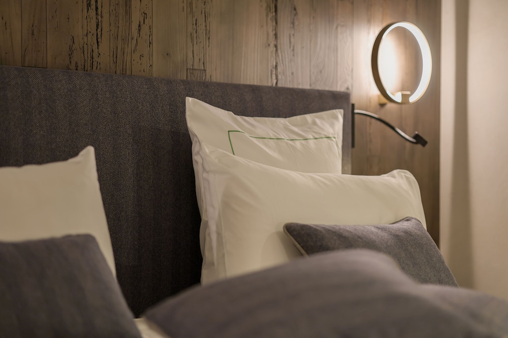 

Bologna - Castione della Presolana - Collina Luxury Relais