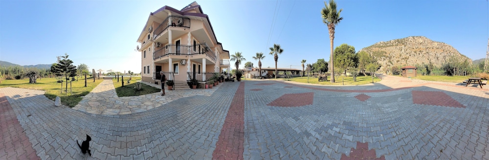 

Roma - Dalyan - Oasis Apart Hotel