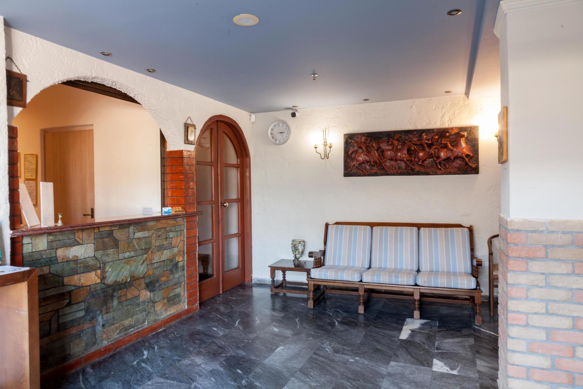 

Napoli - Heraklion - Erato Hotel