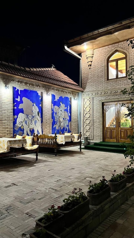 

Milano - Samarkand - Hotel Caravan Serail