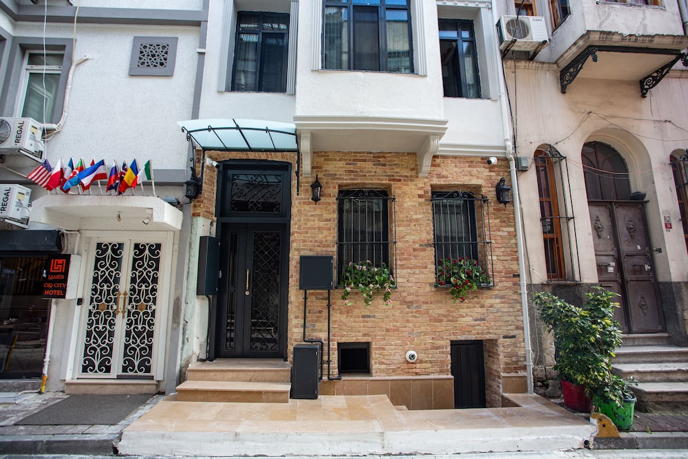 

Milano - Istanbul - Sayina Hotel