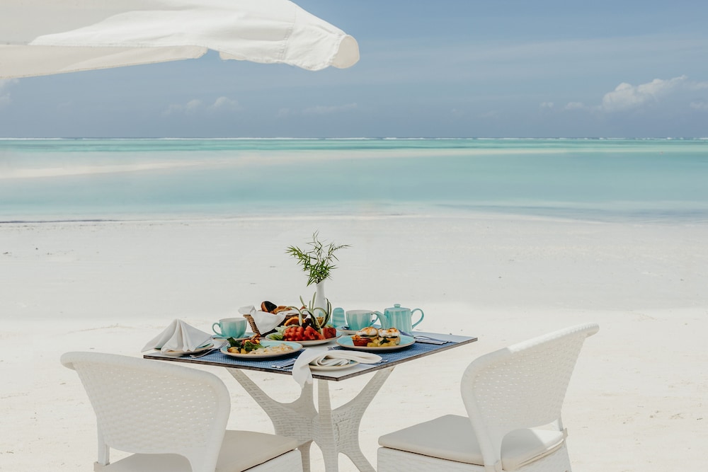 

Milano - Pwani Mchangani - LUX Marijani Zanzibar