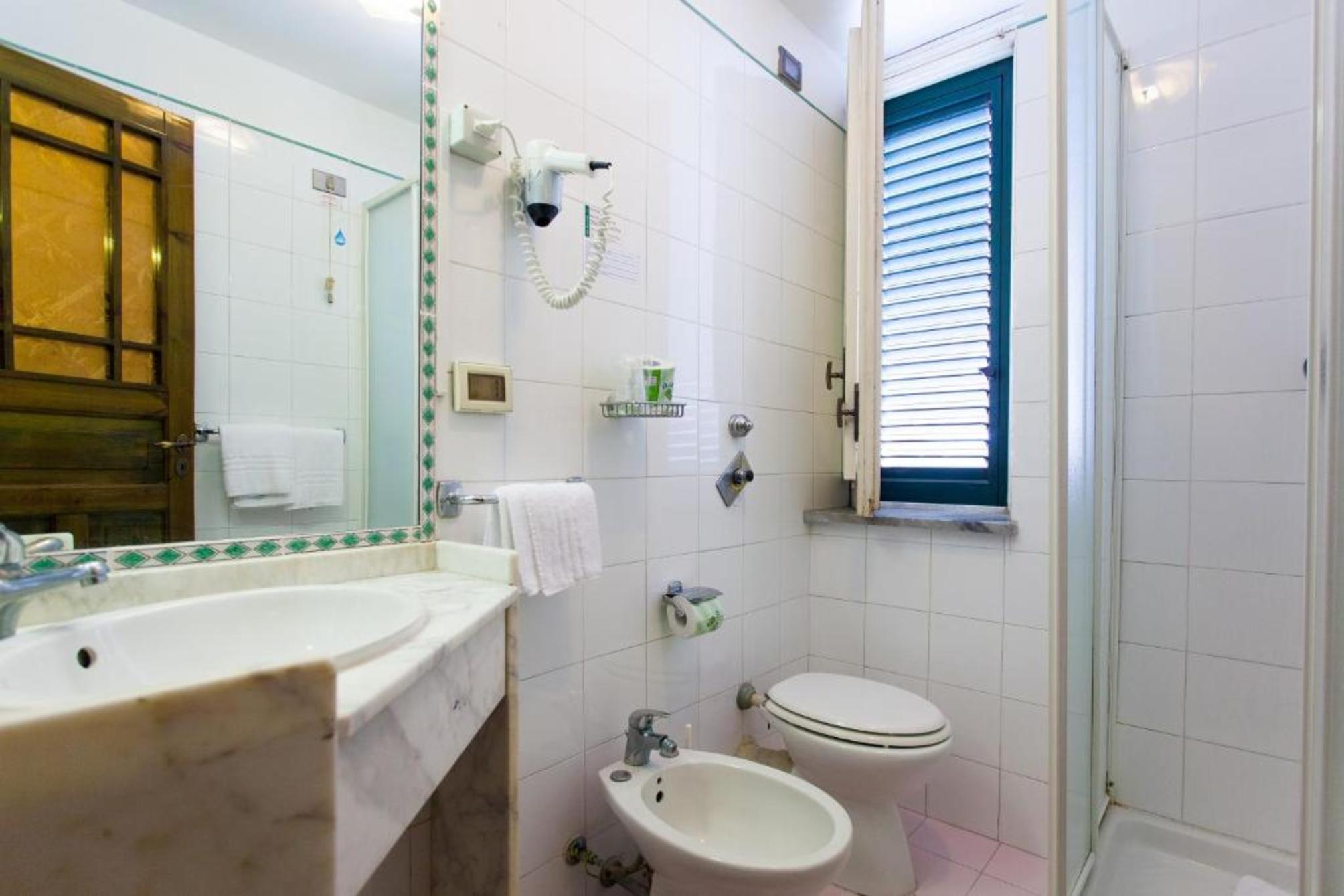 

Bologna - Palermo - Hotel Villa d'Amato