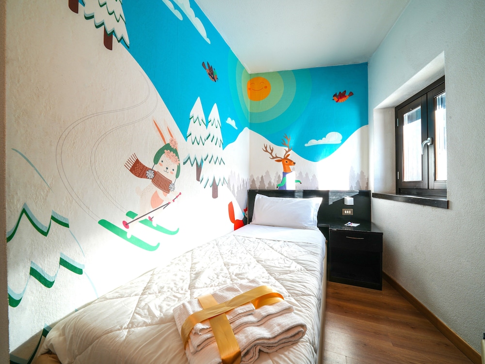 

Catania - Madesimo - Hotel Arlecchino