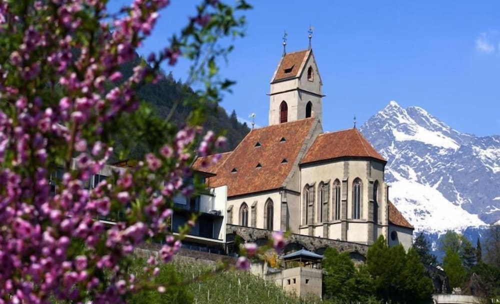 

Lamezia Terme - Merano - Hotel Marlingerhof