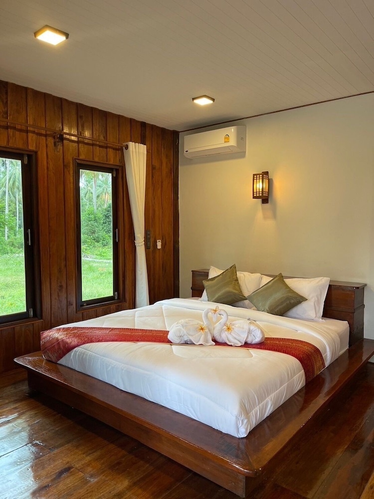 

Roma - Ko Jum - COCO Canopy Boutique Resort