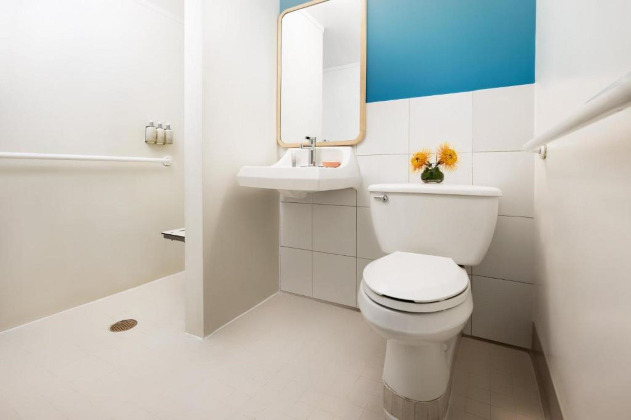 

Bologna - Honolulu - The Twin Fin Hotel