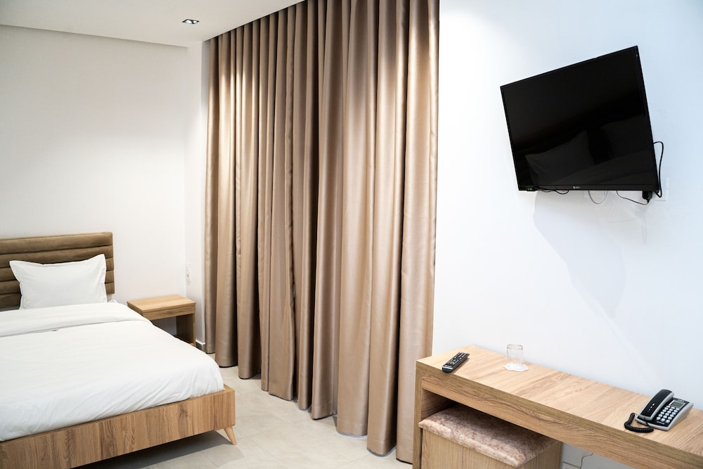 

Napoli - Tunisi - Hôtel Suisse