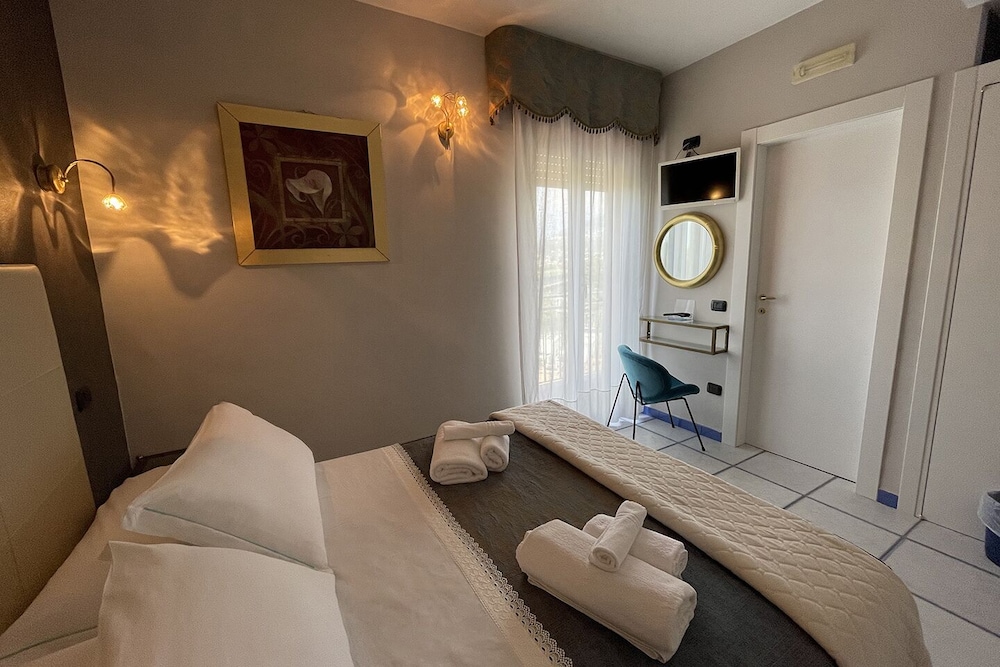

Catania - Agerola - Hotel Paradiso