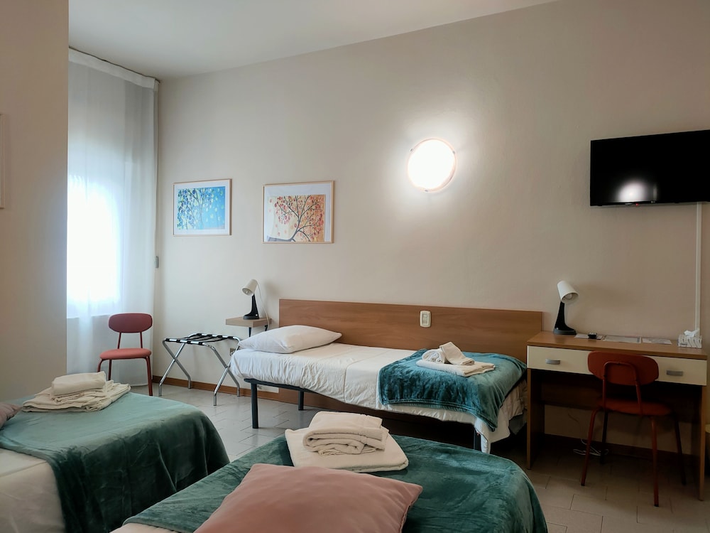 

Bari - Pistoia - Hotel Il Boschetto