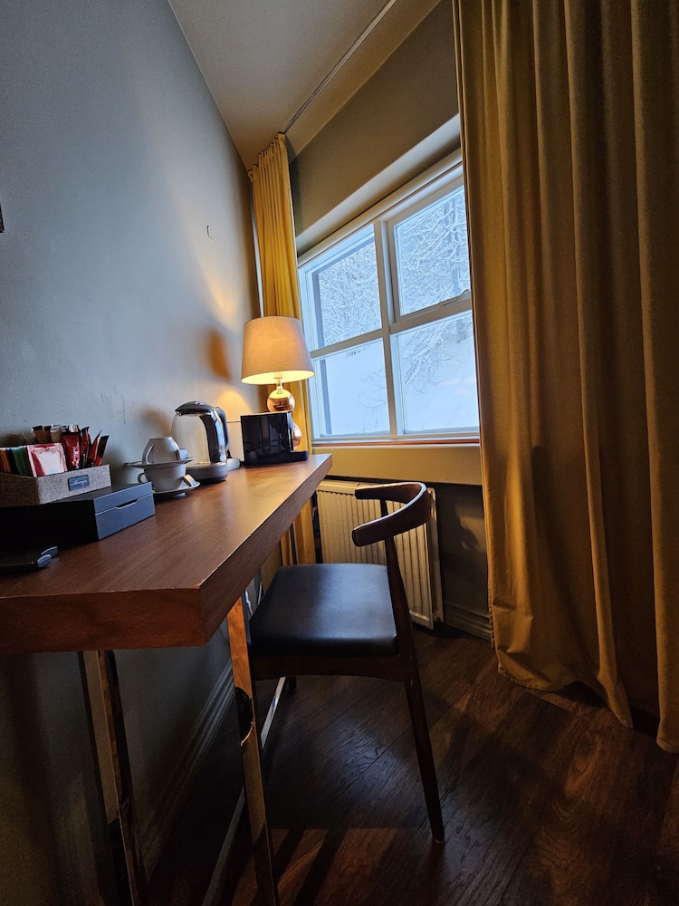 

Catania - Akureyri - Hotel Akureyri