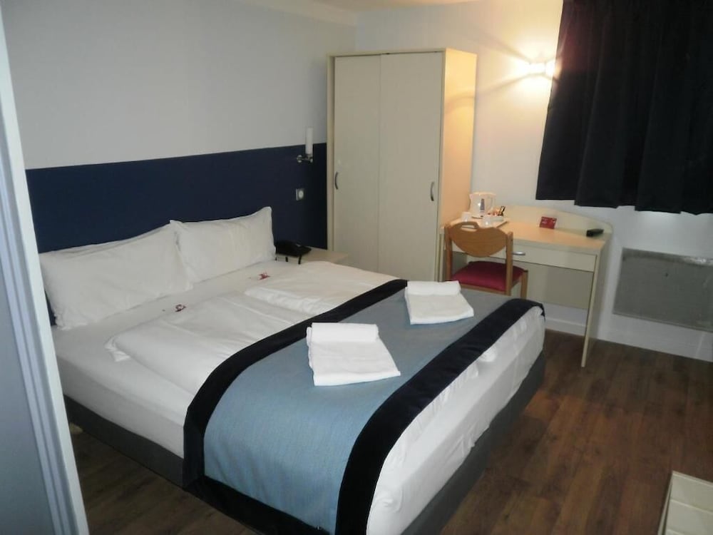 

Firenze - Nanterre - Hôtel l'Amandier
