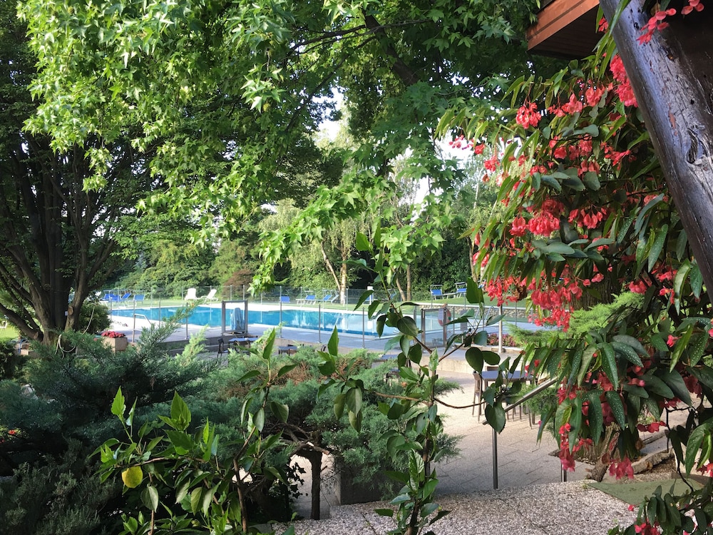 

Lamezia Terme - Rho (Fiera) - Golf Hotel