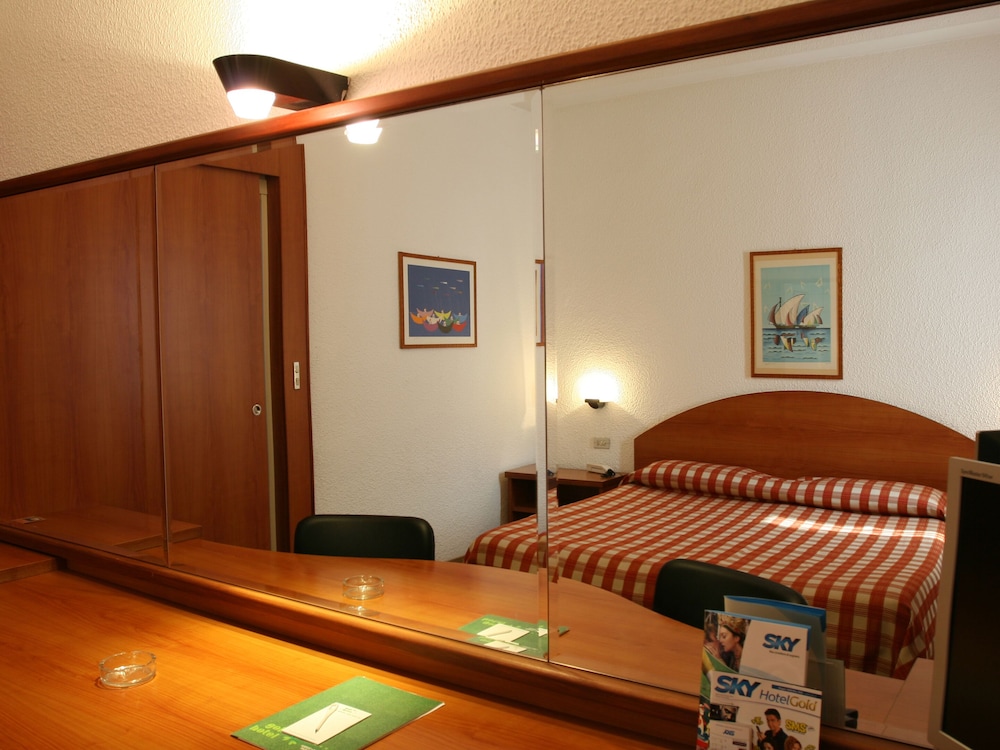 

Bari - Rho (Fiera) - Golf Hotel