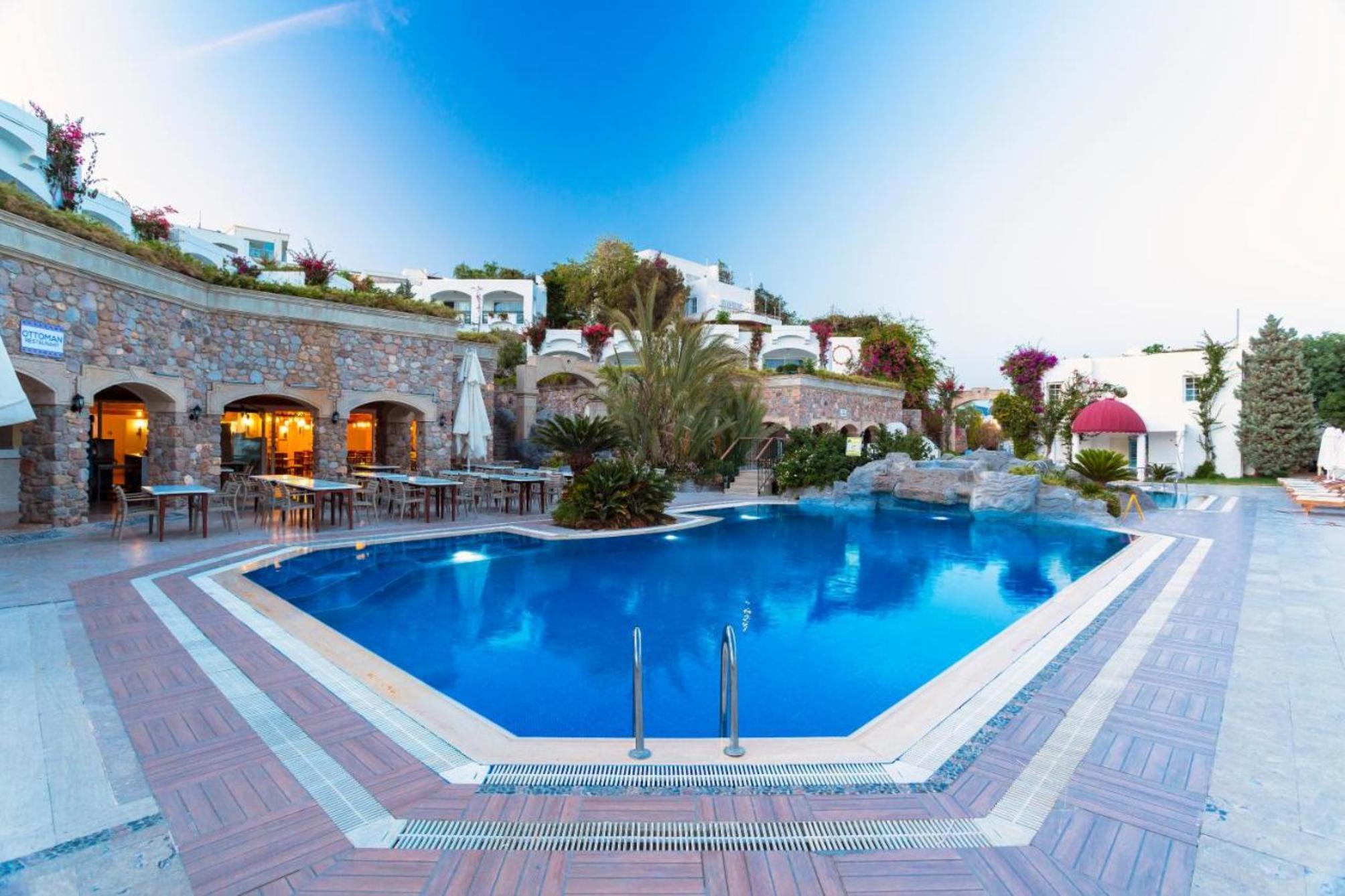 

Napoli - Ortakent - Royal Asarlik Beach Hotel