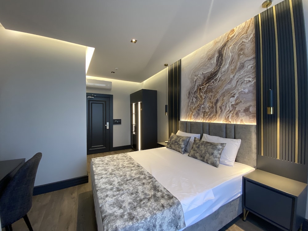 

Bologna - Istanbul, New Airport - World Class Hotel - İstanbul Airport
