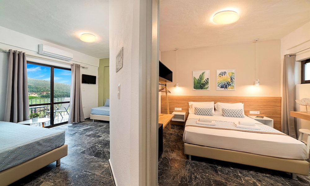 

Bari - Kalyves - Welcome Apts