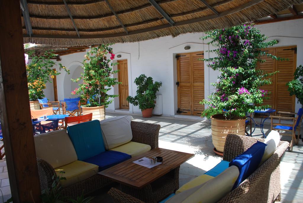 

Roma - Paros - Siroco's Rooms And Studios