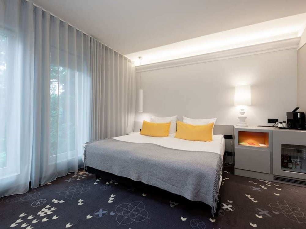 

Bologna - Tallinn - Hotel L'Ermitage