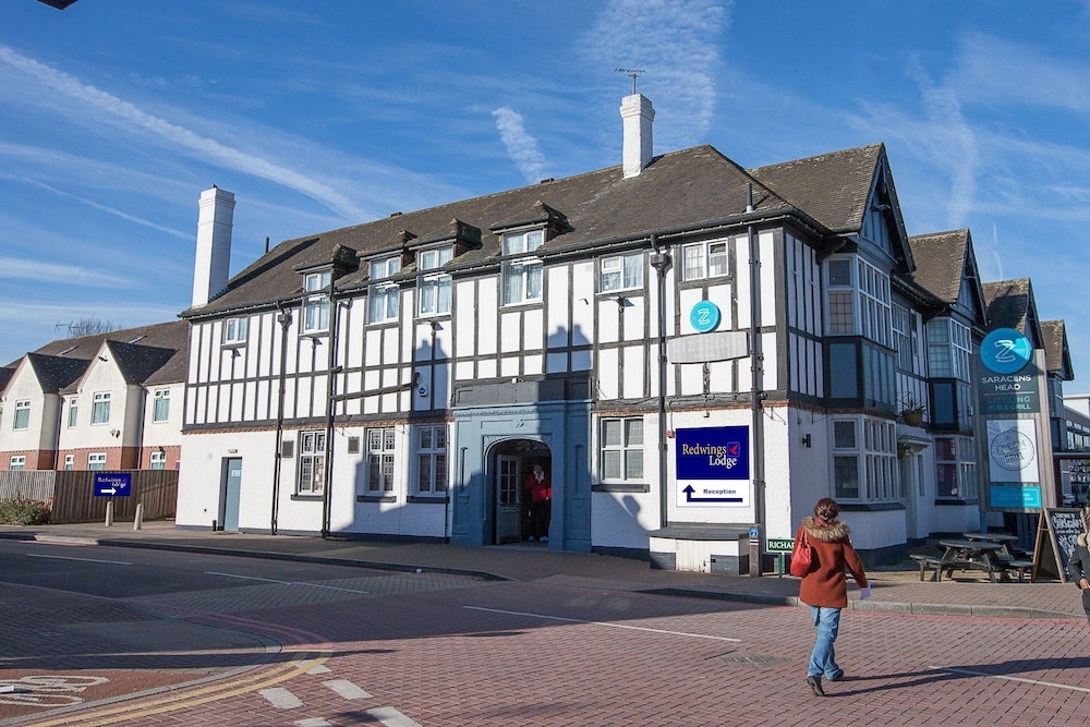 

Roma - Birmingham Airport - Redwings Lodge Solihull