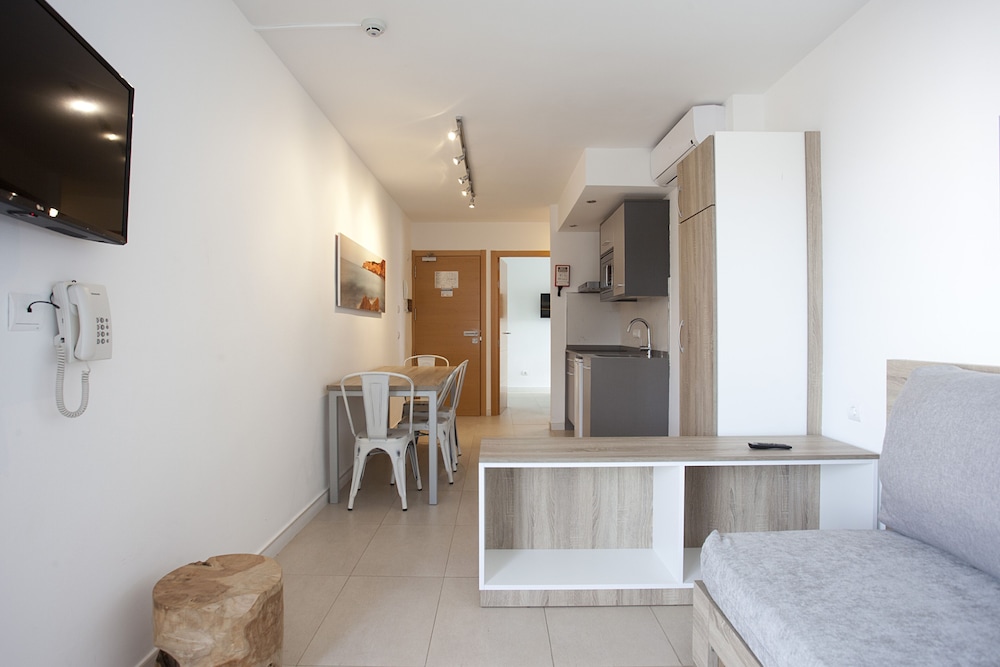 

Bari - Ibiza, Isole Baleari - Playa Bella Apartments