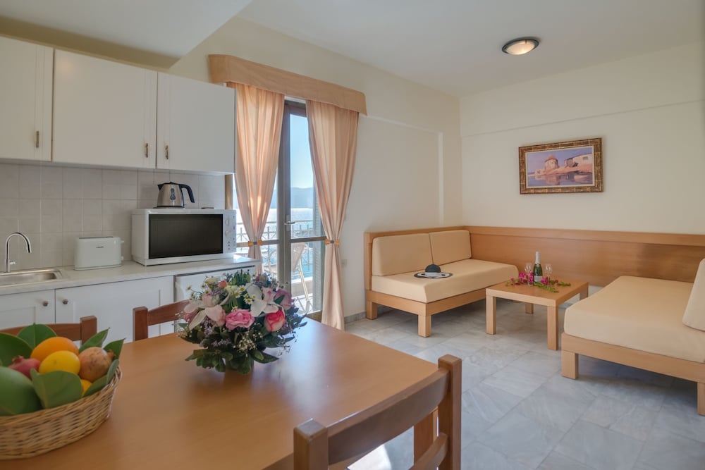 

Bologna - Elounda - Mare Hotel Apartments