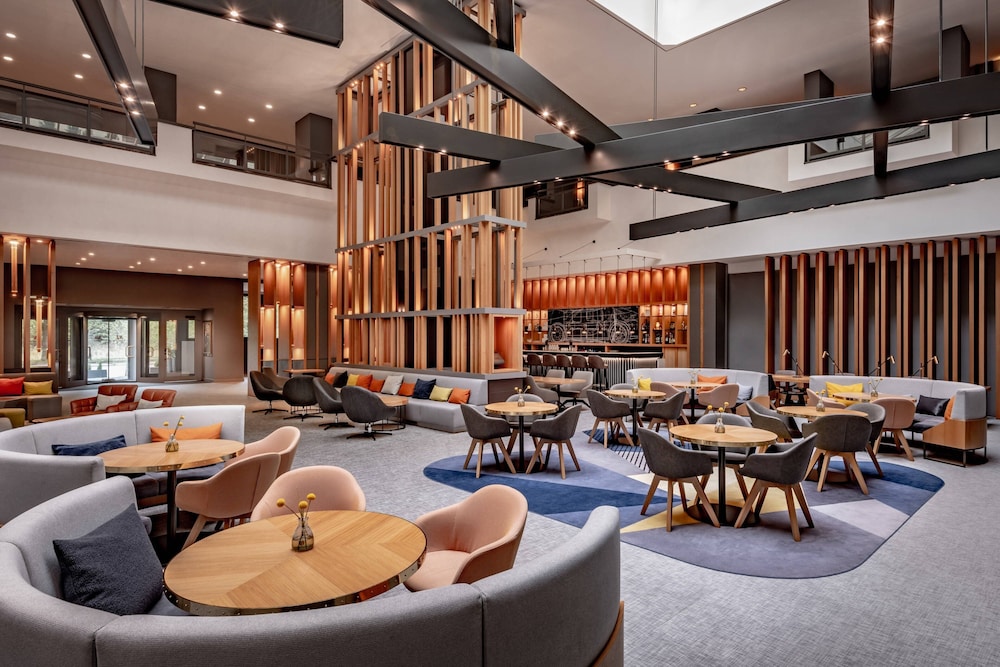 

Napoli - Böblingen - Stuttgart Marriott Hotel Sindelfingen