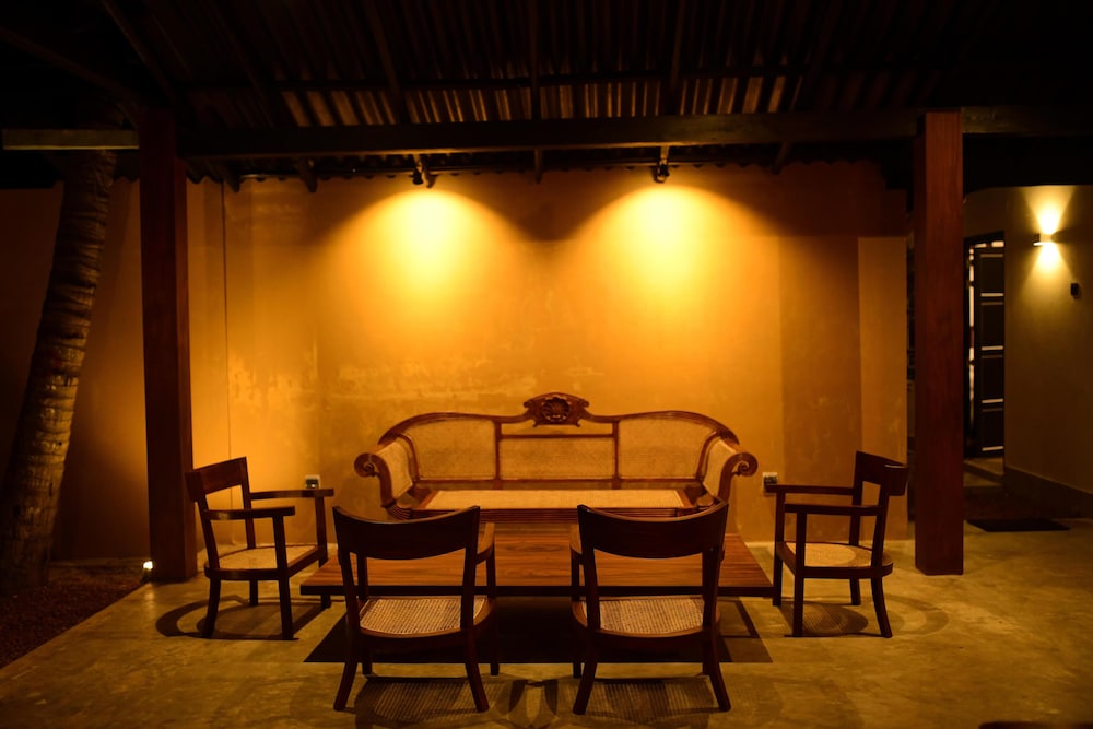 

Venezia - Ahungalla - Oceanfront Luxury Private Villa in Ambalangoda