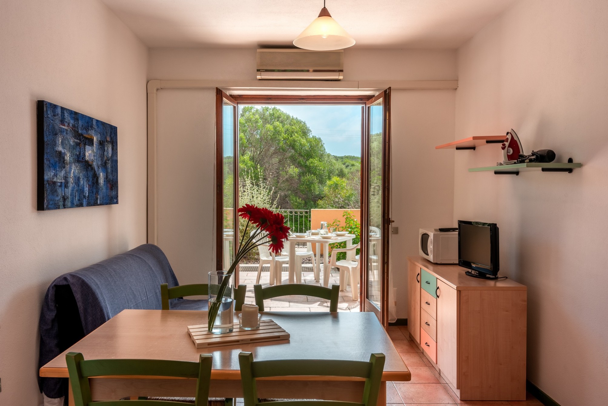 One Bedroom Apartment