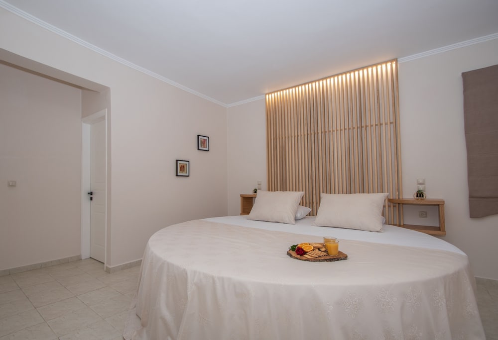 

Roma - Alikanas - Estella Luxury Villa