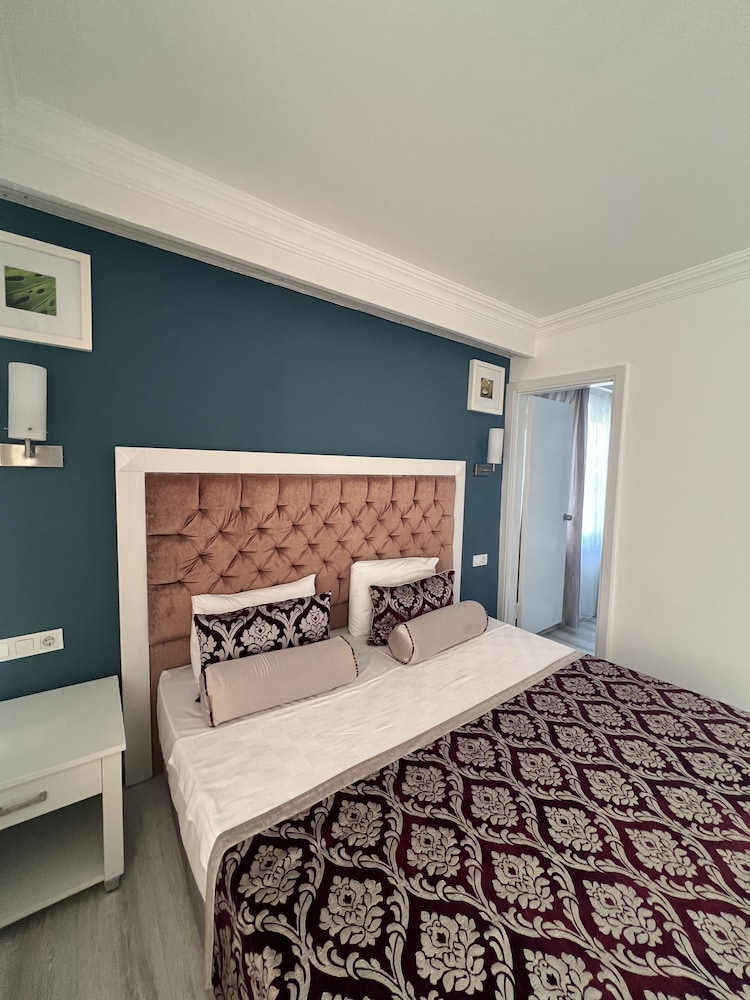 

Torino - Beldibi - SL La Perla Hotel Kemer