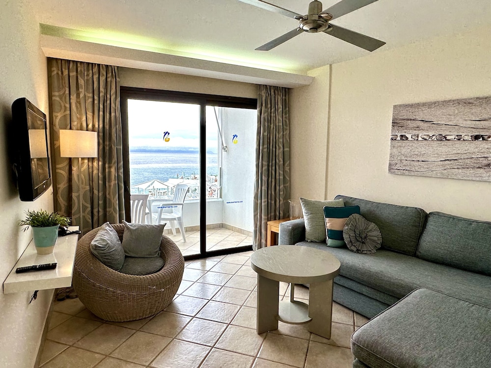 

Napoli - Guía de Isora - Pearly Grey Ocean Club Apartments & Suites
