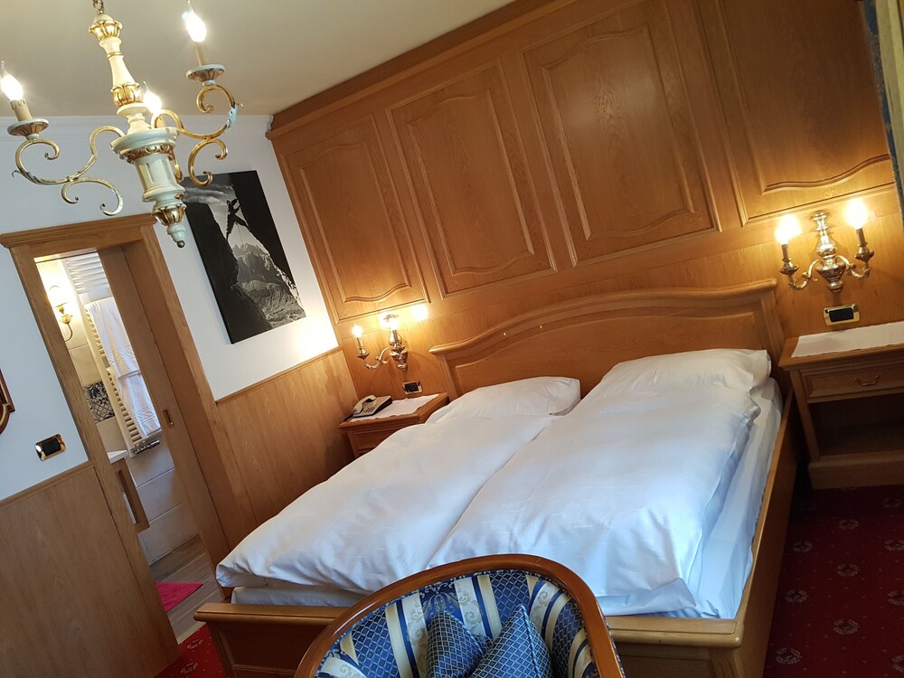 

Milano - Santa Cristina Valgardena - Villa Martha Vintage Hotel-B&B
