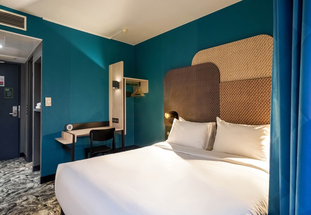 

Pisa - Parigi - B&B HOTEL Paris Porte de Châtillon