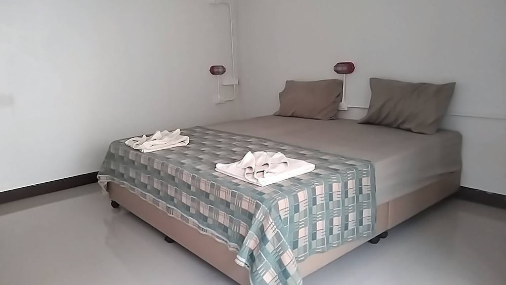 

Milano - Khao Lak - Spy home