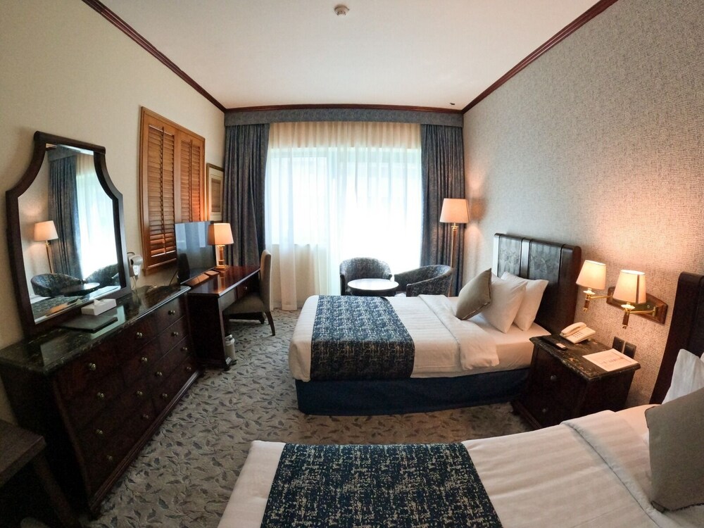 

Olbia - Dubai - Knight Armour Hotel