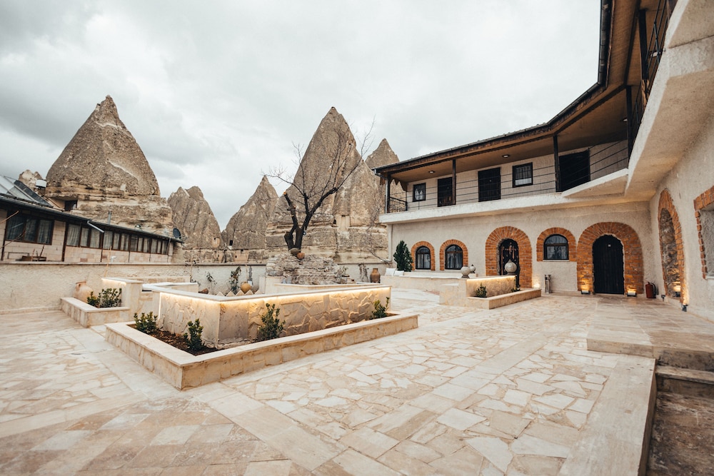 

Roma - Ürgüp - Turan Cappadocia Cave