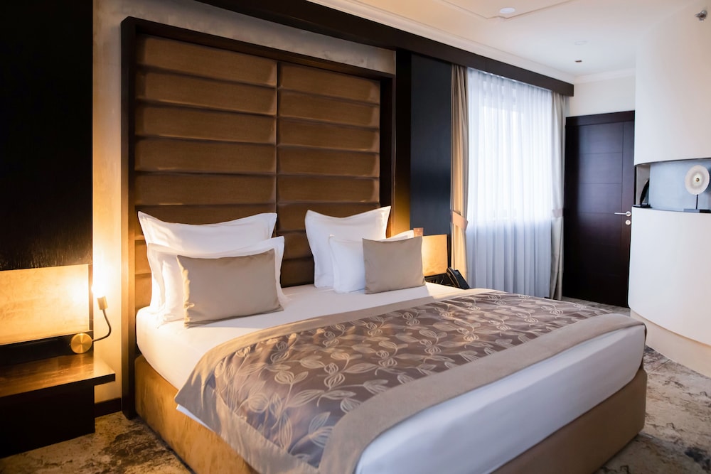 

Roma - Sarajevo - Malak Regency Hotel