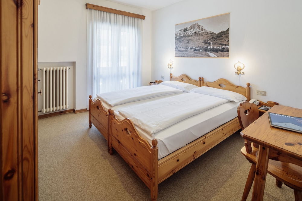 

Napoli - Cortina d'Ampezzo - Hotel Al Larin