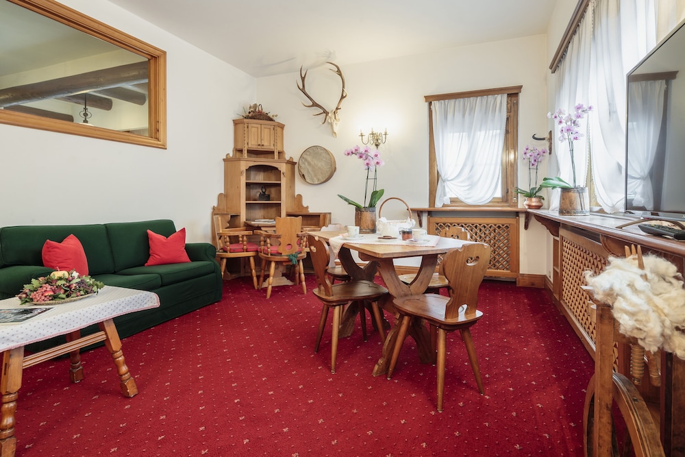 

Bari - Cortina d'Ampezzo - Hotel Al Larin