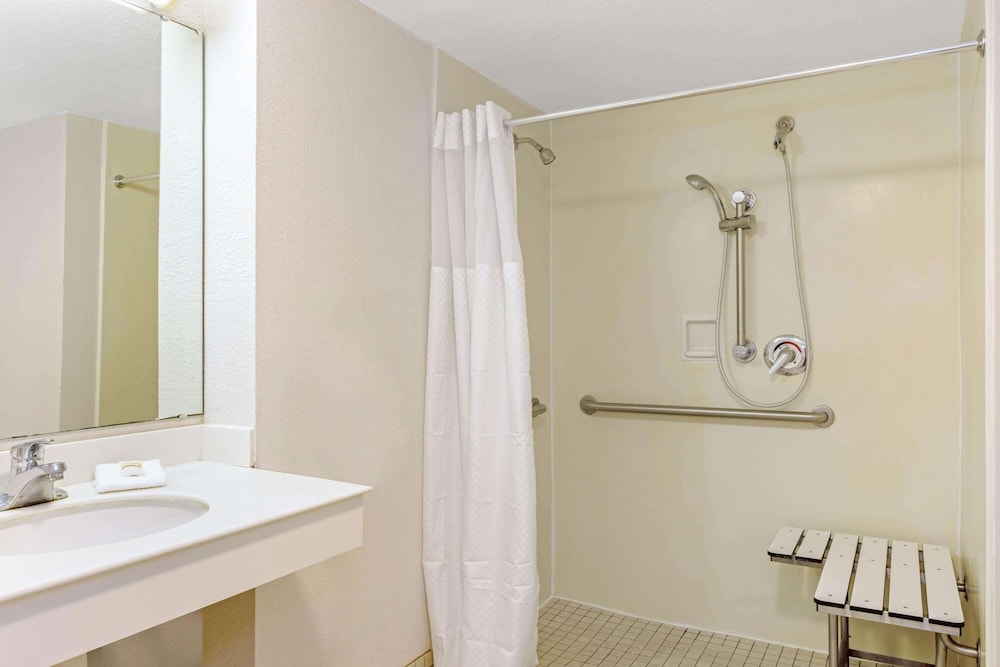 

Roma - Orlando (FL) - La Quinta Inn By Wyndham Orlando Airport West